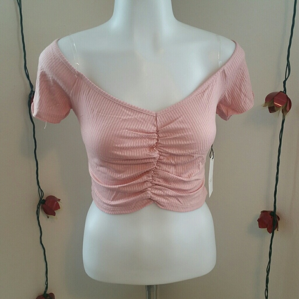 Off the Shoulder Crop Top- Pink